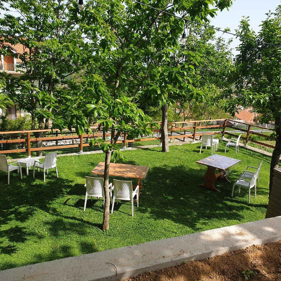 Villa Incoronata อาเจโรลา ภายนอก รูปภาพ