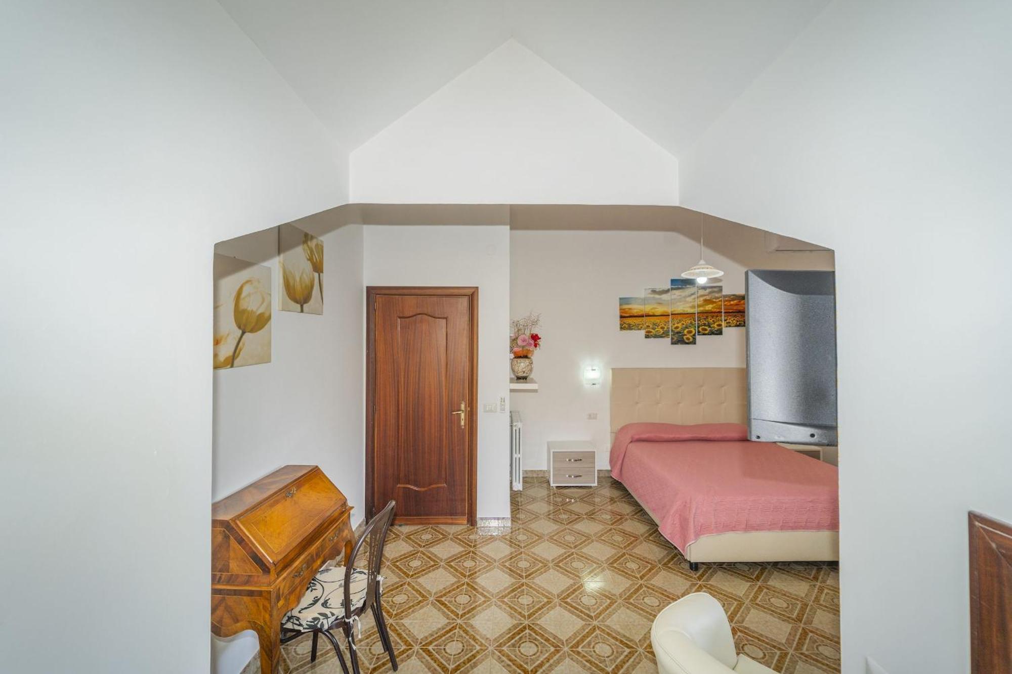 Villa Incoronata อาเจโรลา ภายนอก รูปภาพ