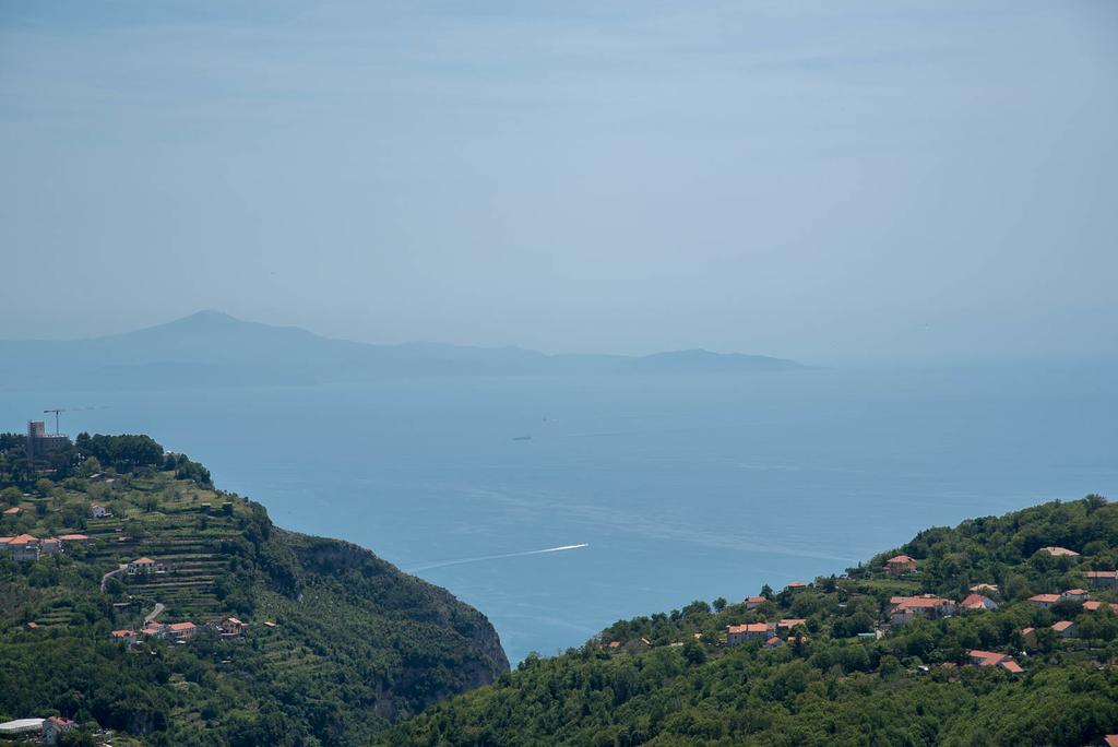Villa Incoronata อาเจโรลา ภายนอก รูปภาพ