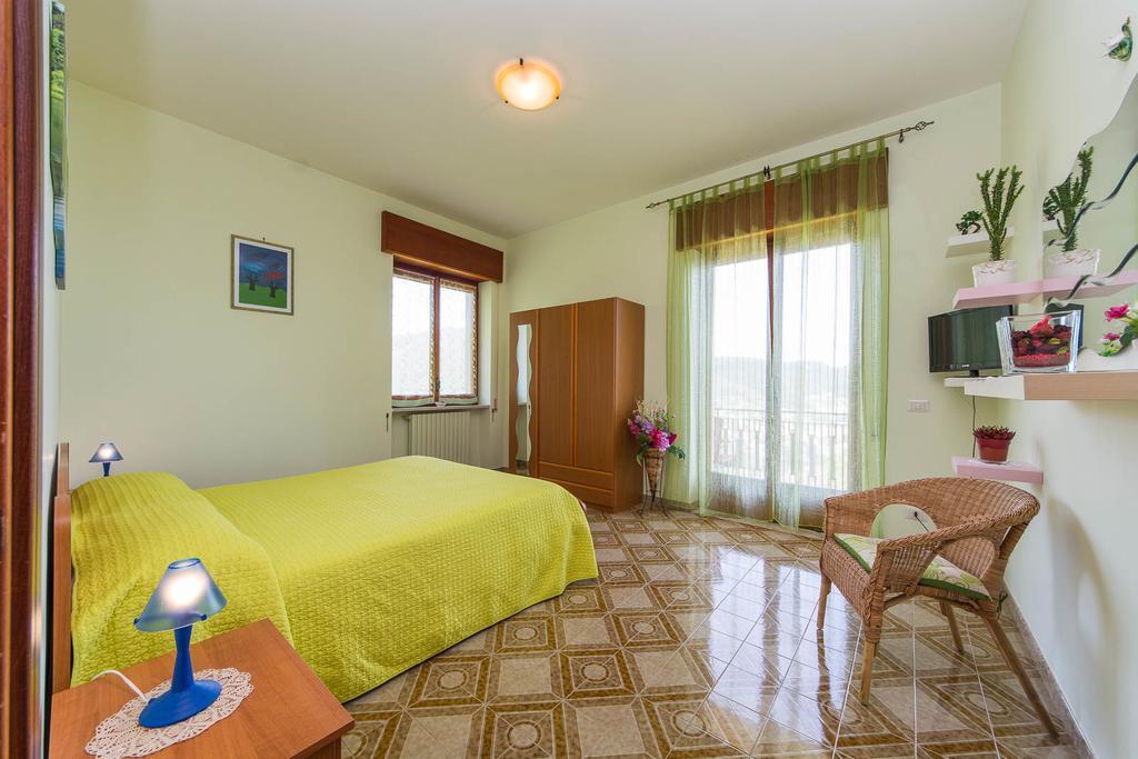 Villa Incoronata อาเจโรลา ภายนอก รูปภาพ